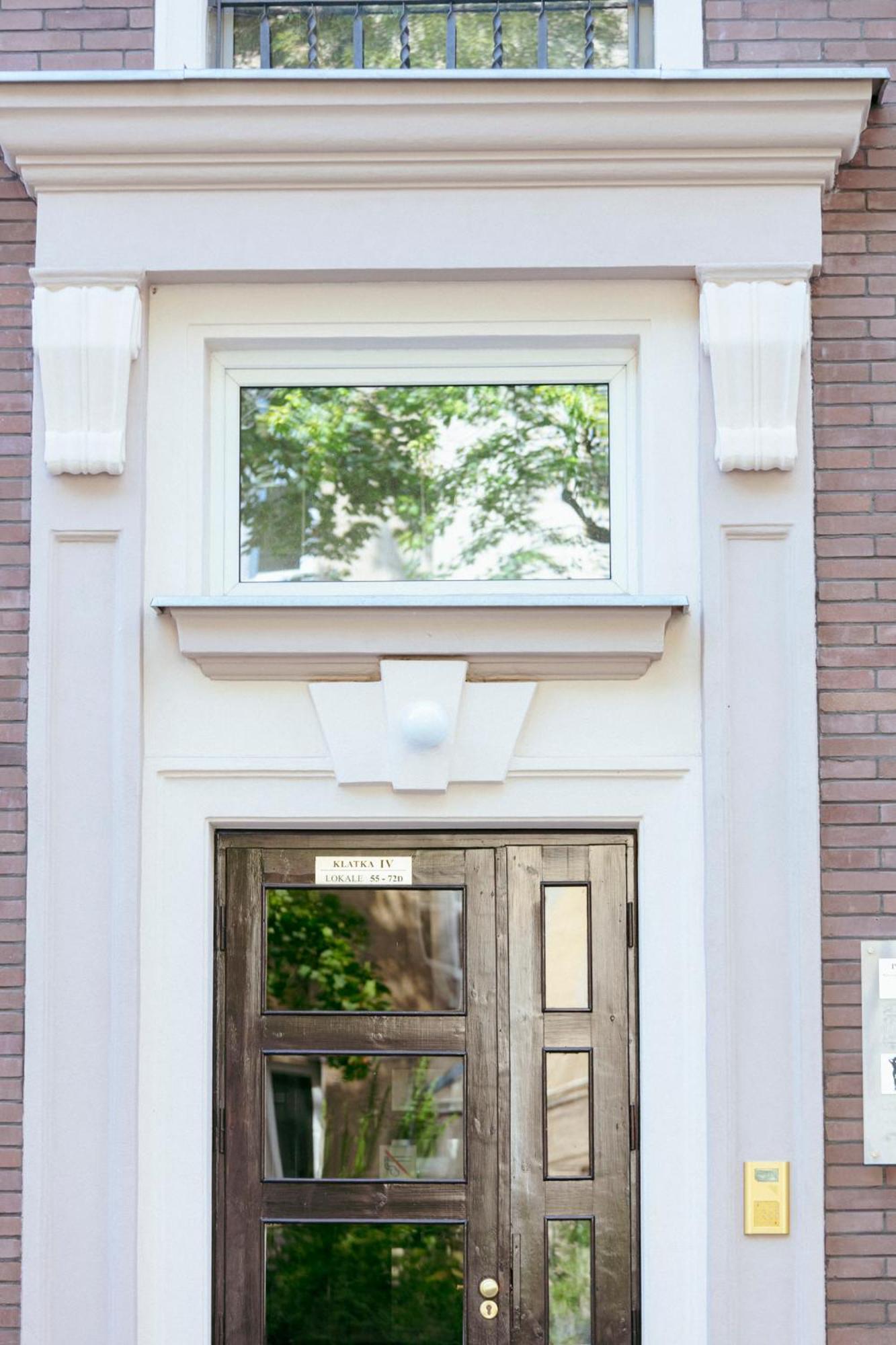 Plac Konstytucji 6 Grey - Bezplatny Garaz Podziemny - Free Parking - Apartament Dla 4 Osob Varsó Kültér fotó